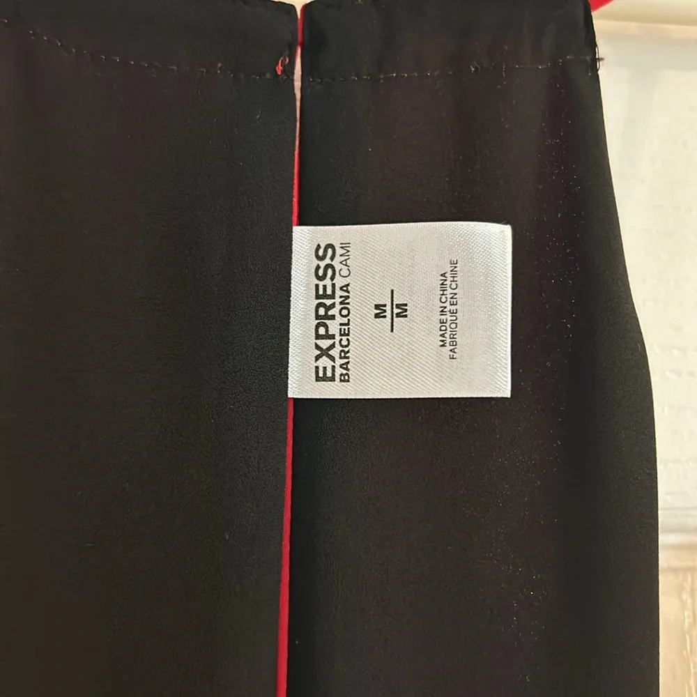 Express strappy red blouse - Picture 2 of 6